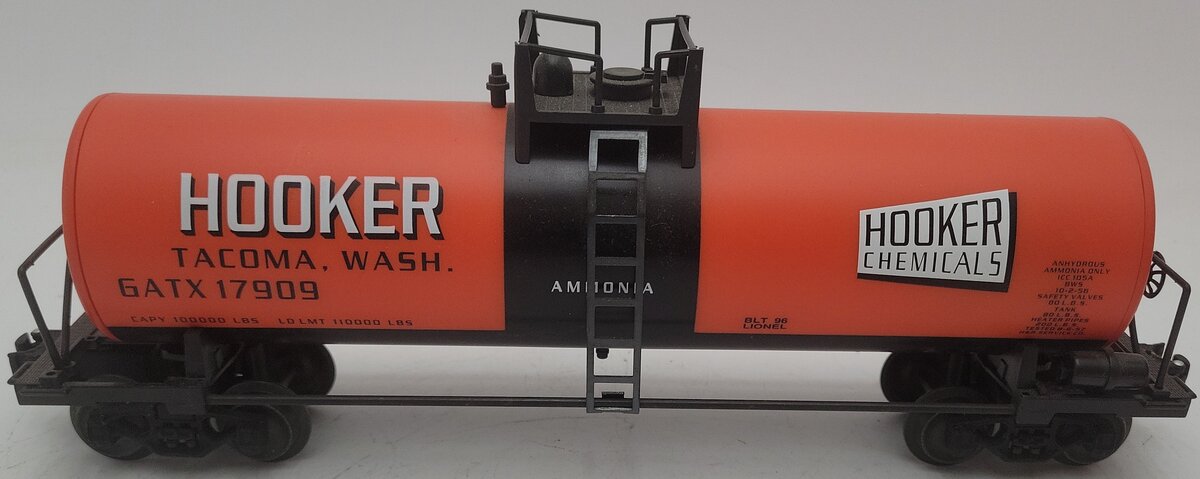 Lionel 6-17909 O Gauge Hooker Chemicals Unibody Tank Car EX/Box