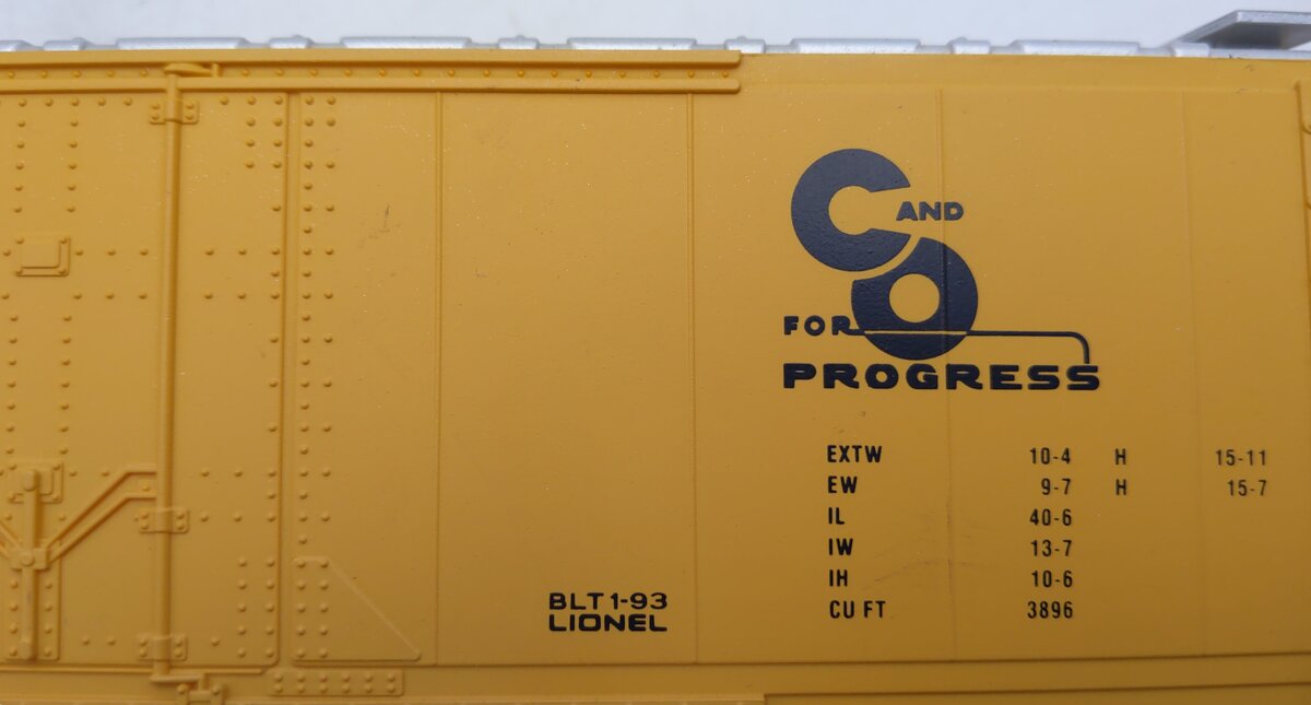 Lionel 6-17303 O Gauge Chesapeake and Ohio Reefer Car EX/Box