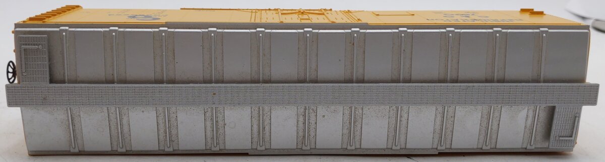 Lionel 6-17303 O Gauge Chesapeake and Ohio Reefer Car EX/Box