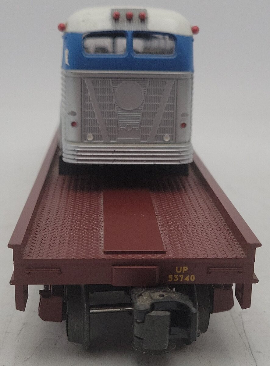 MTH 20-98163 O Gauge Union Pacific Flatcar w/Die-Cast Greyhound Bus #53740 VG/Box