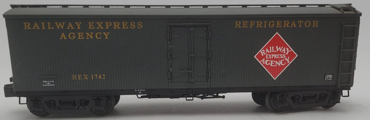 Lionel 6-17364 O Gauge Railway Express Agency Refrigerator Car #1742 EX/Box