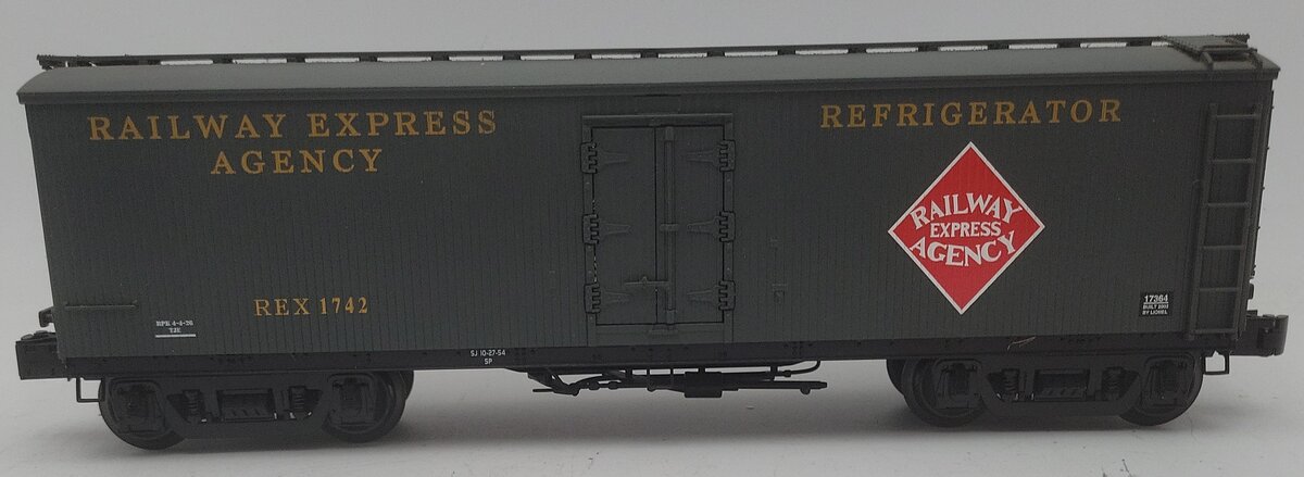 Lionel 6-17364 O Gauge Railway Express Agency Refrigerator Car #1742 EX/Box