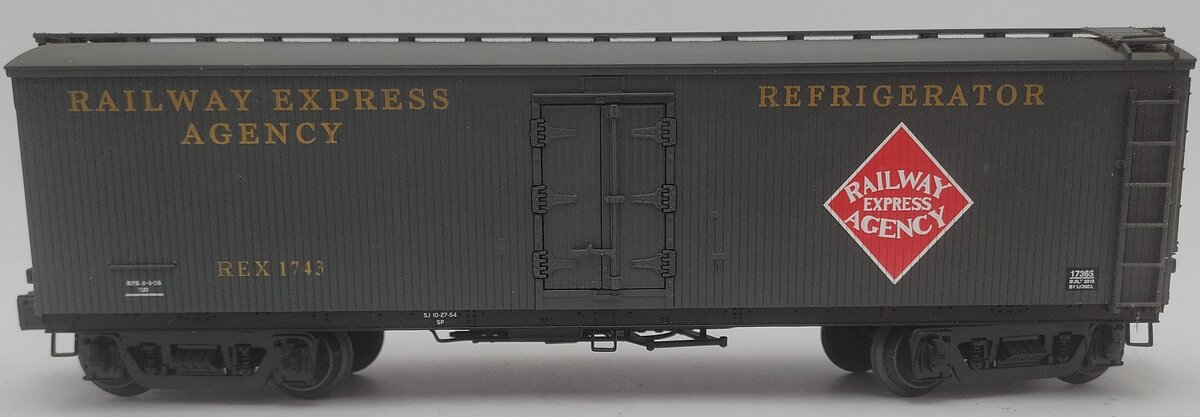 Lionel 6-17365 O Gauge Railway Express Agency Milk Car #1743 EX/Box