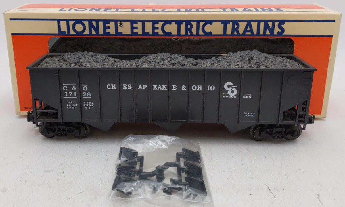 Lionel 6-17128 O Gauge Chesapeake & Ohio 3-Bay Hopper EX/Box