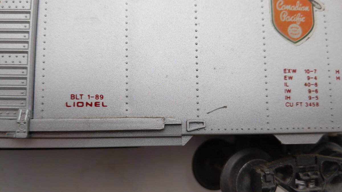 Lionel 6-17200 O Gauge Canadian Pacific Boxcar #15634 VG/Box