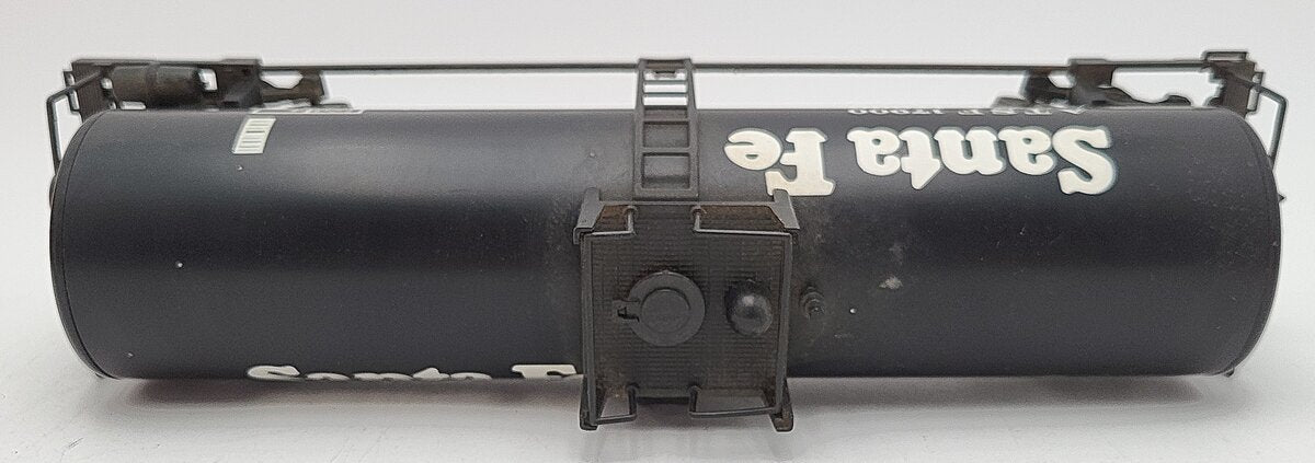 Lionel 6-17900 O Gauge Santa Fe Unibody Single Dome Tank Car #17900 EX/Box