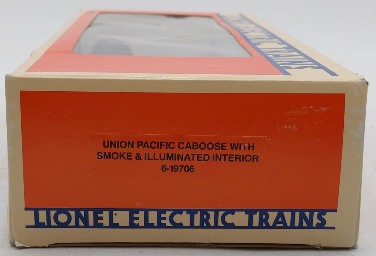Lionel 6-19706 O Union Pacific Extended Vision Smoking Illuminated Caboose #9706 EX/Box