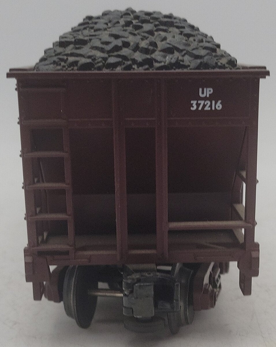 MTH 20-97403 O Union Pacific 4-Bay Hopper w/ Coal Load #37216 EX/Box