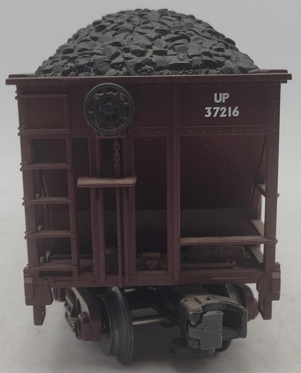 MTH 20-97403 O Union Pacific 4-Bay Hopper w/ Coal Load #37216 EX/Box