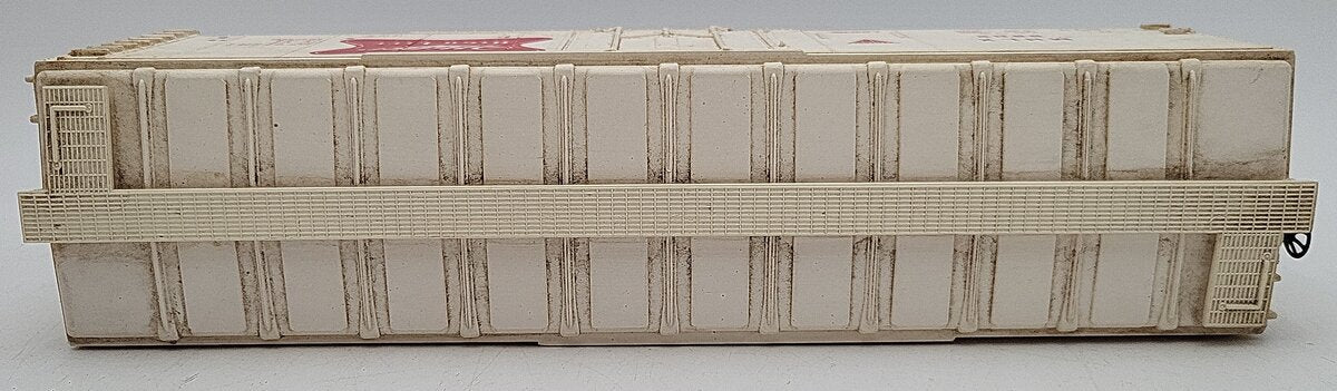 Lionel 6-9802 O Gauge Miller High Life Reefer Car #9802 VG/Box