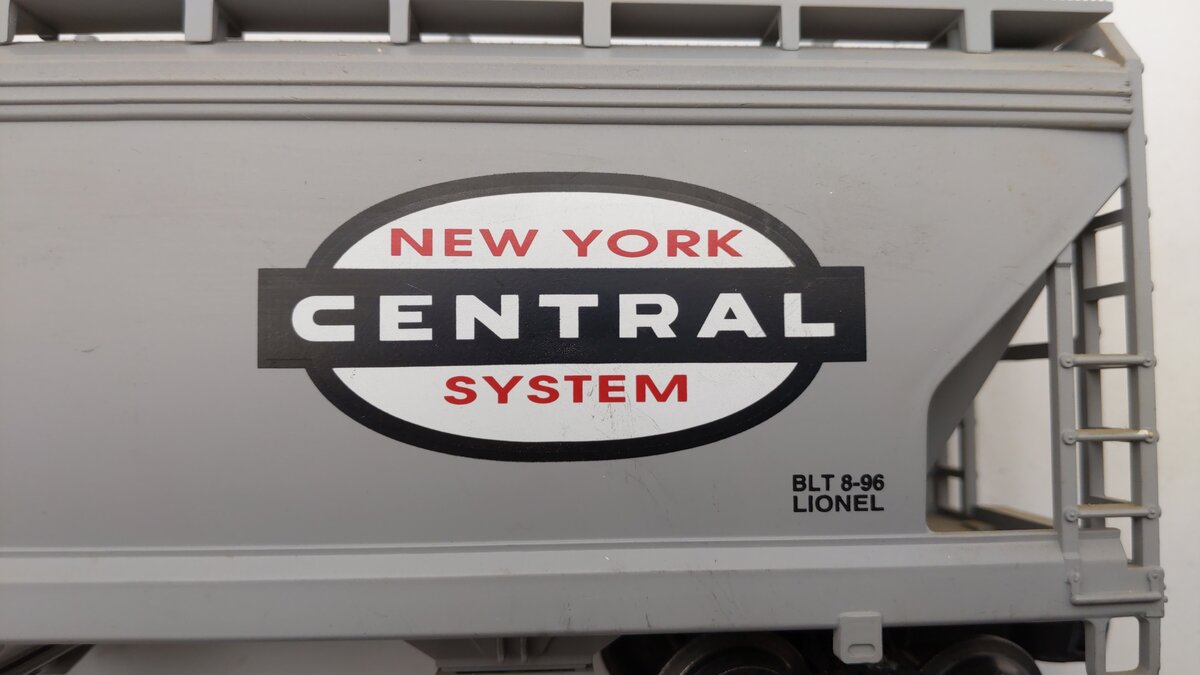 Lionel 6-17009 O Gauge New York Central 2-Bay Hopper Car EX/Box