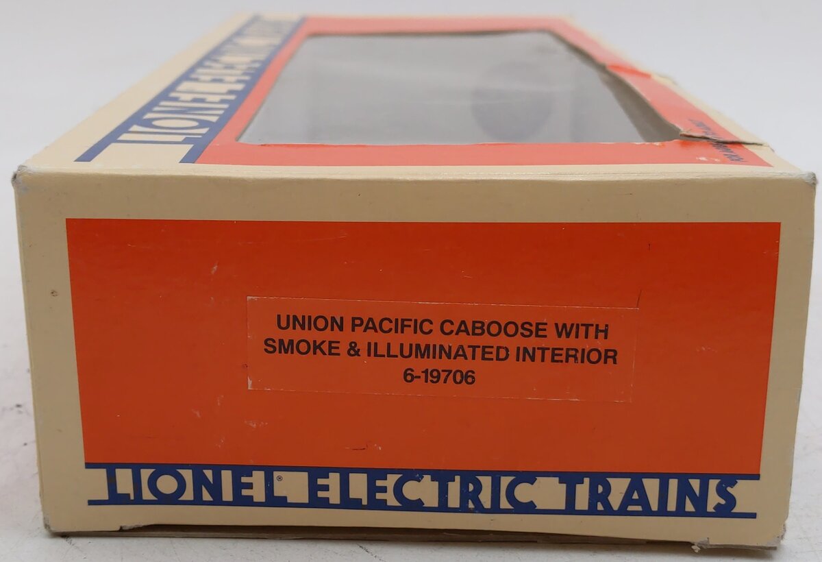 Lionel 6-19706 O Union Pacific Extended Vision Smoking Illuminated Caboose #9706 VG/Box