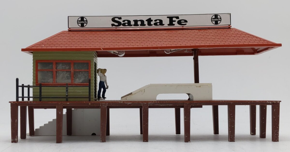 Lionel 6-22328 O Santa Fe Operating Freight Platform only/Box