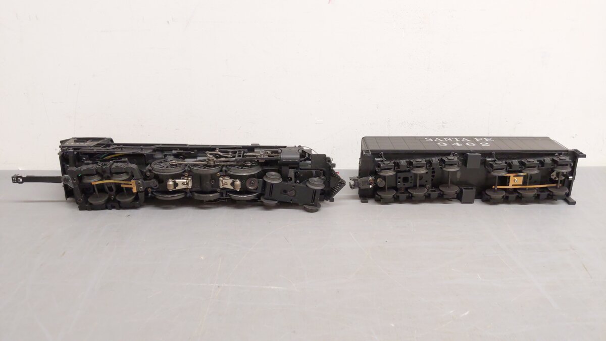 MTH 20-3476-1 O Santa Fe 4-6-4 Steam Engine w/Proto-Sound 3.0 #3462 EX/Box