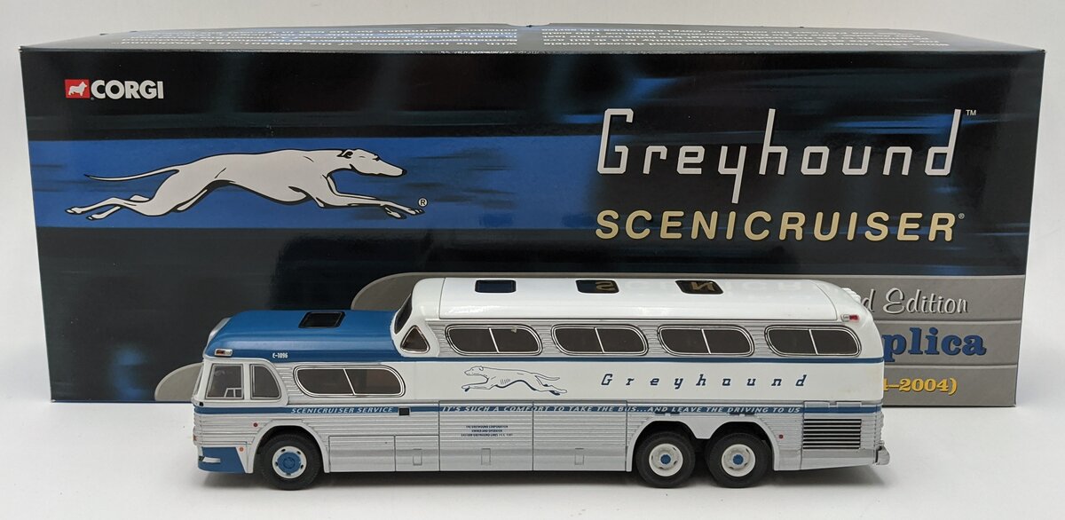 Corgi US54407 1:50 Greyhound Scenicruiser New York, NY Limited Edition Replica VG/Box