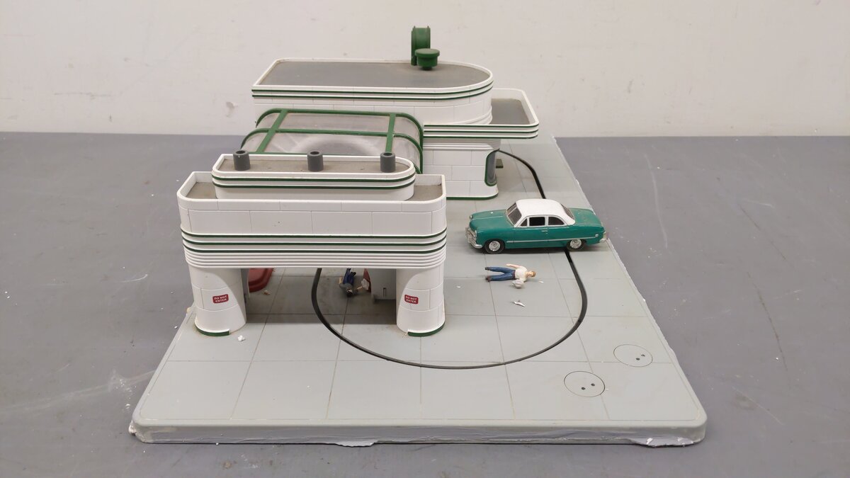 MTH 30-9104 O Scale Speedy Operating Animated Car Wash EX/Box