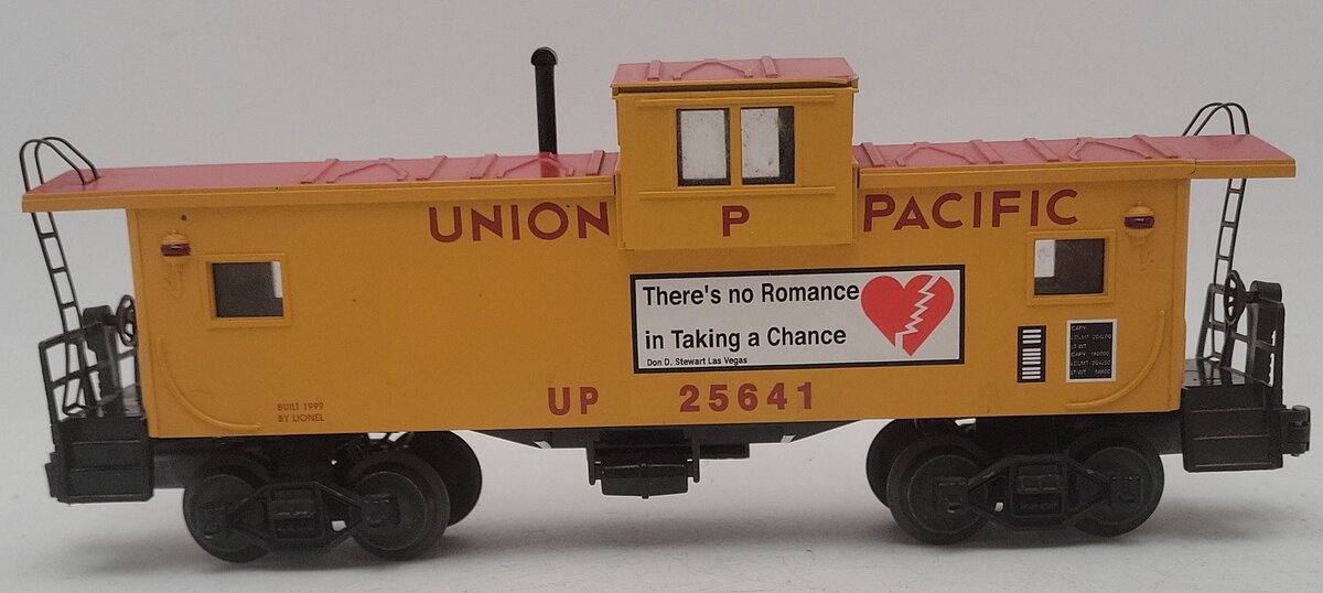 Lionel 6-19753 O Gauge UP Extended Vision Caboose/Box