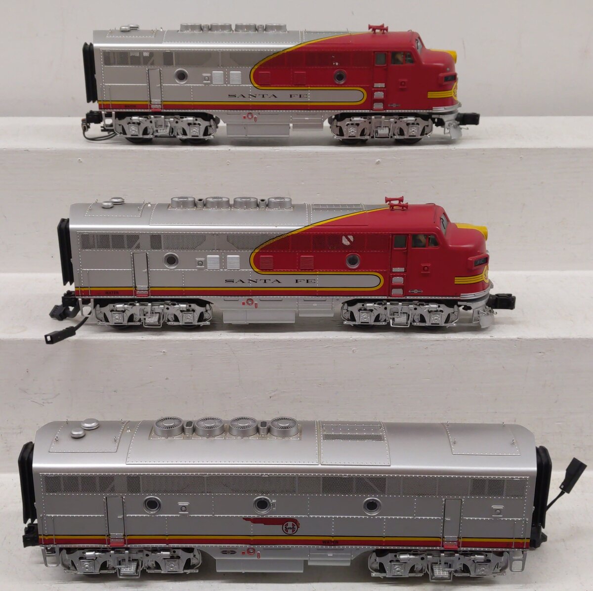 MTH 20-2819-1 Santa Fe F-3 ABA Diesel Engine Set w/PS 2.0 #31L/31C/31A EX/Box
