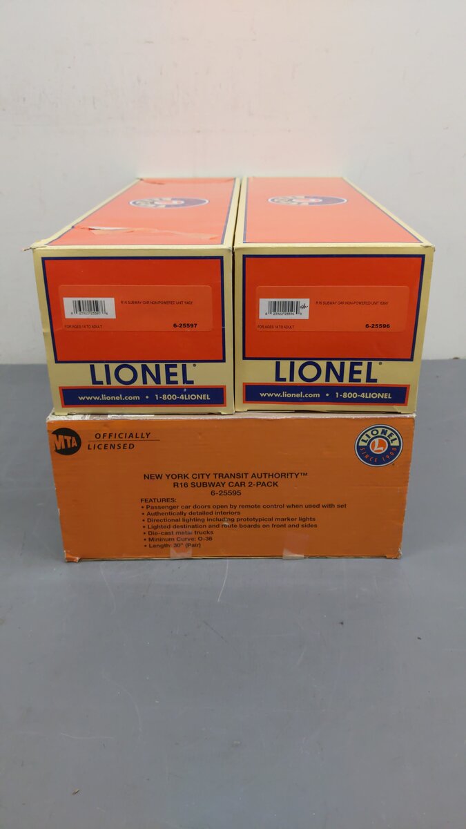 Lionel 6-25595 O NYCTA R16 Subway Add-On (2) EX/Box