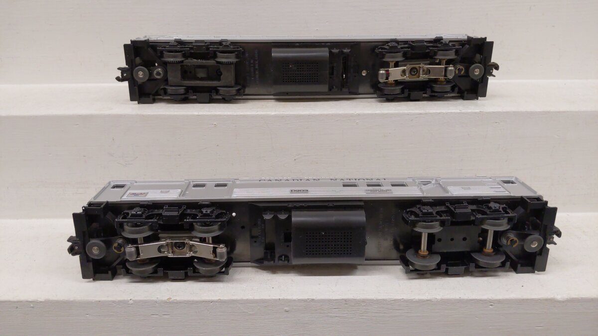 Lionel 6-18506 O Gauge Canadian National Budd Cars #D202, #D203 EX/Box