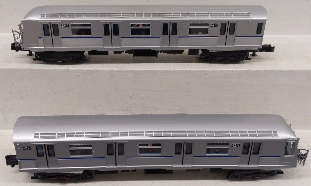 MTH 20-2717-3 O Gauge Premier Non-Powered R40 Subway Set Add-On (Set of 2) EX/Box