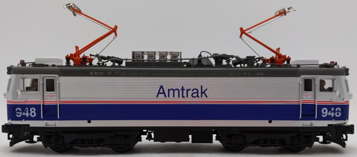 MTH 20-5528-3 Amtrak AEM-7 Non Powered Electric Locomotive #948 EX/Box