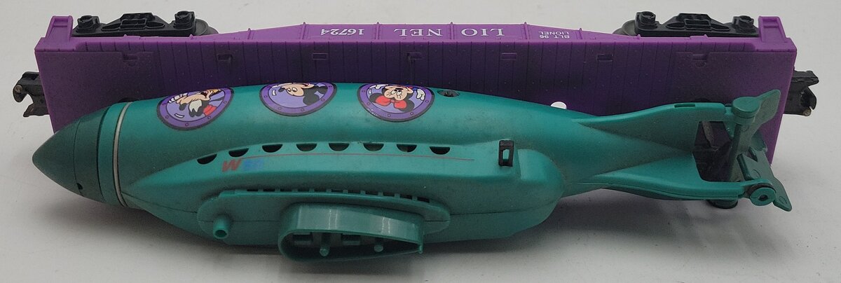 Lionel 6-16724 O Gauge Disney Mickey & Friends Submarine Car EX/Box