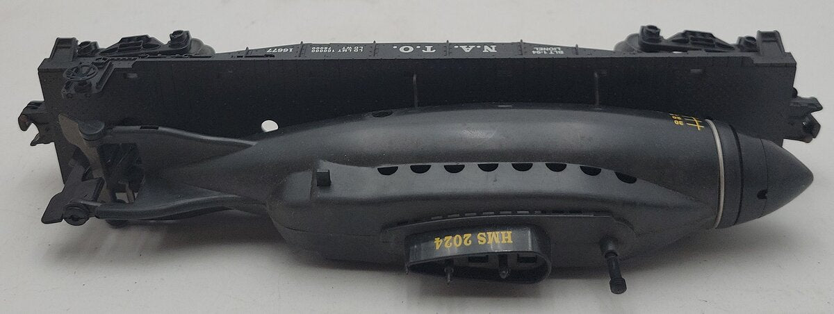 Lionel 6-16677 O Gauge NATO Flatcar with Royal Navy Submarine LN/Box