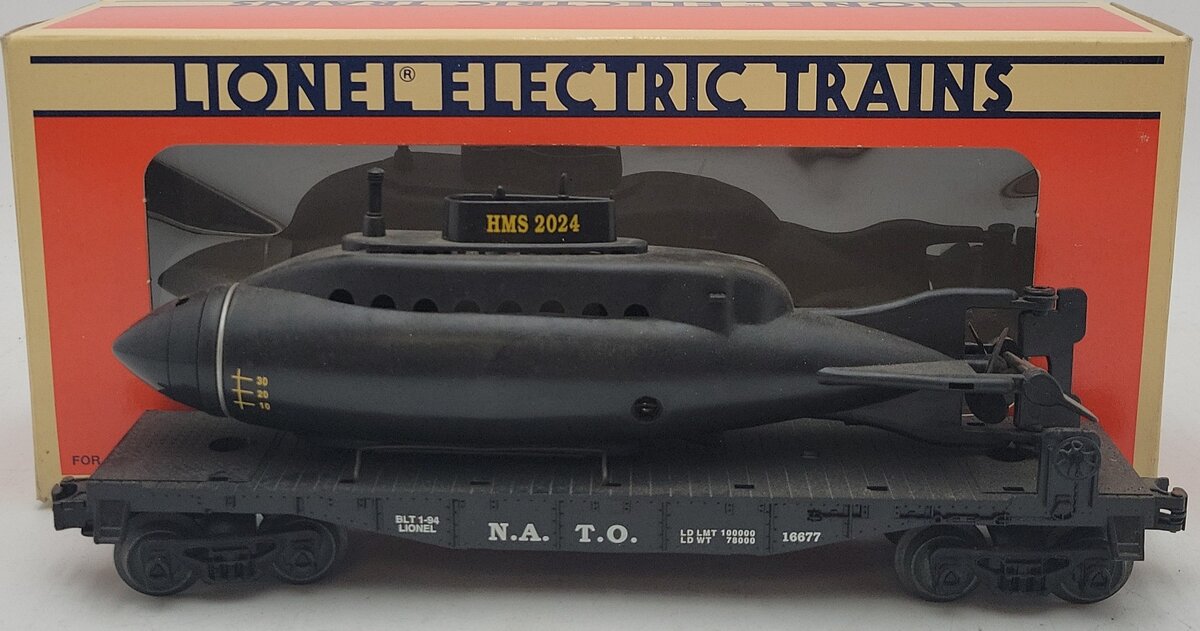 Lionel 6-16677 O Gauge NATO Flatcar with Royal Navy Submarine LN/Box