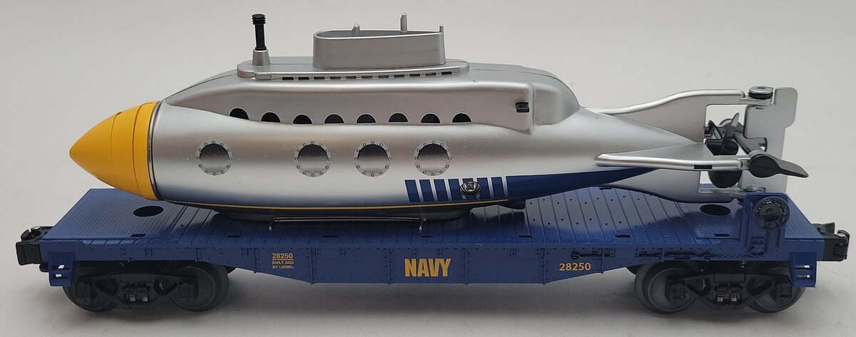 Lionel 2228250 O U.S. Navy Sub Flatcar with Submarine Load LN/Box