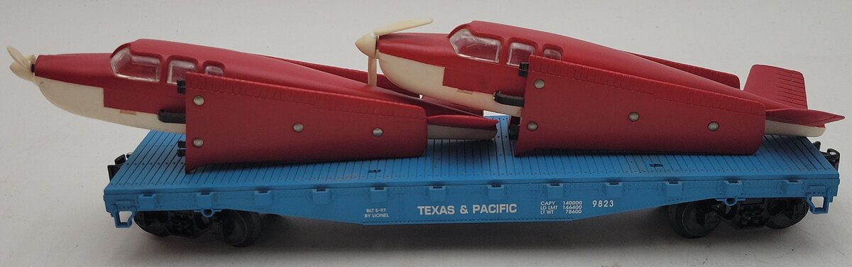 Lionel 6-17516 O Gauge Texas & Pacific Flatcar w/2 Beechcraft Bonanza Planes VG/Box