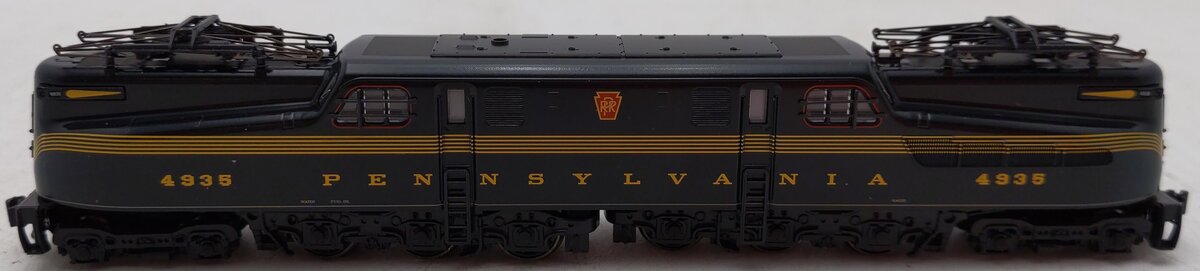 Kato 137-2001 N Scale Pennsylvania Railroad GG-1 Electric Locomotive #4935 EX/Box