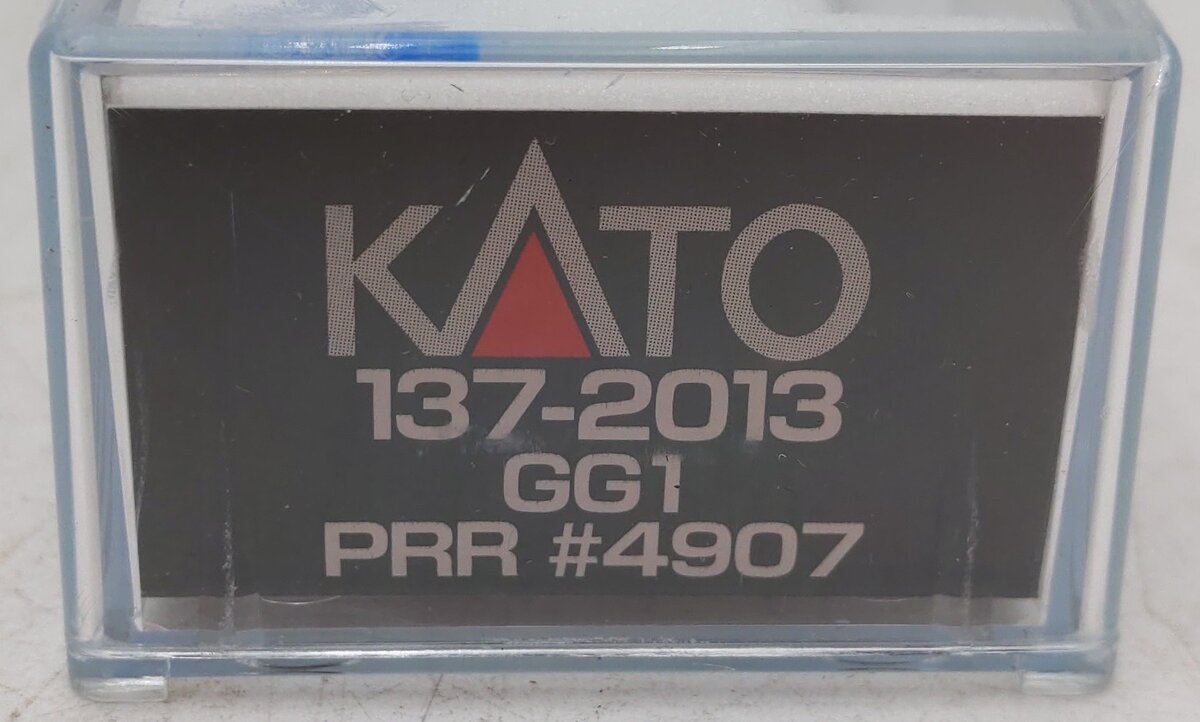 Kato 137-2013 N Pennsylvania Tuscan Single Stripe GG-1 Electric Locomotive #4907 EX/Box