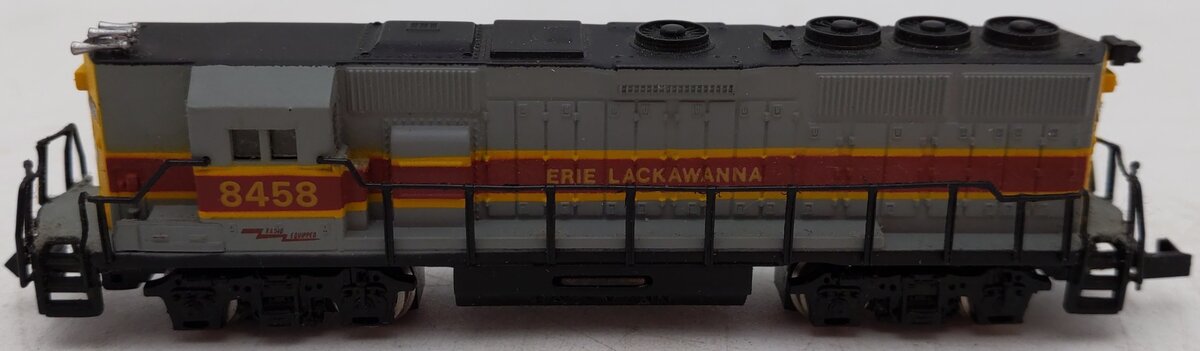 Bachmann 0612 N Scale Lackawanna GP-50 Diesel Locomotive #8458 EX