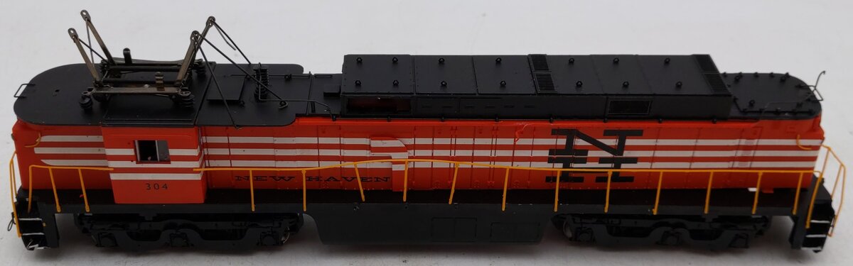 Spectrum 82407 HO Scale New Haven GE E33 Electric Locomotive #304/Box