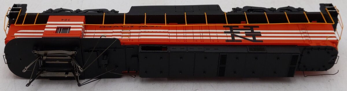 Spectrum 82407 HO Scale New Haven GE E33 Electric Locomotive #304/Box