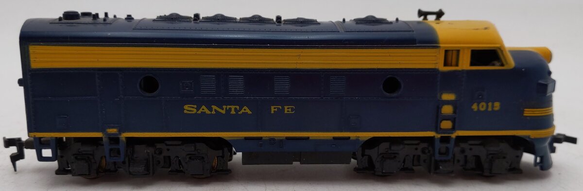 Tyco F7A Santa Fe Powered A Diesel Locomotive #4015 VG