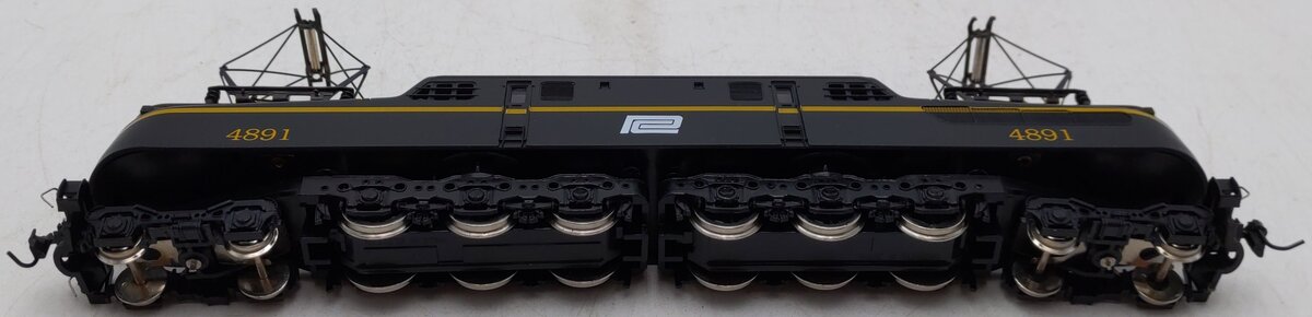 IHC M9684 HO Scale Penn Central Diesel Locomotive #4891 EX/Box