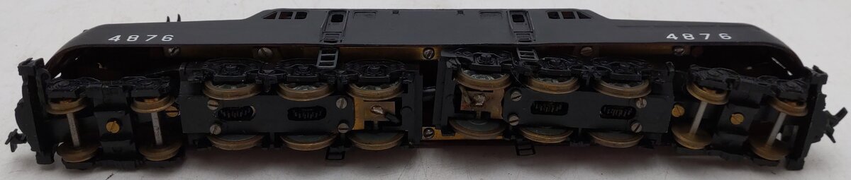 Penn Line HO Scale GG-1 Electric Locomotive #4876