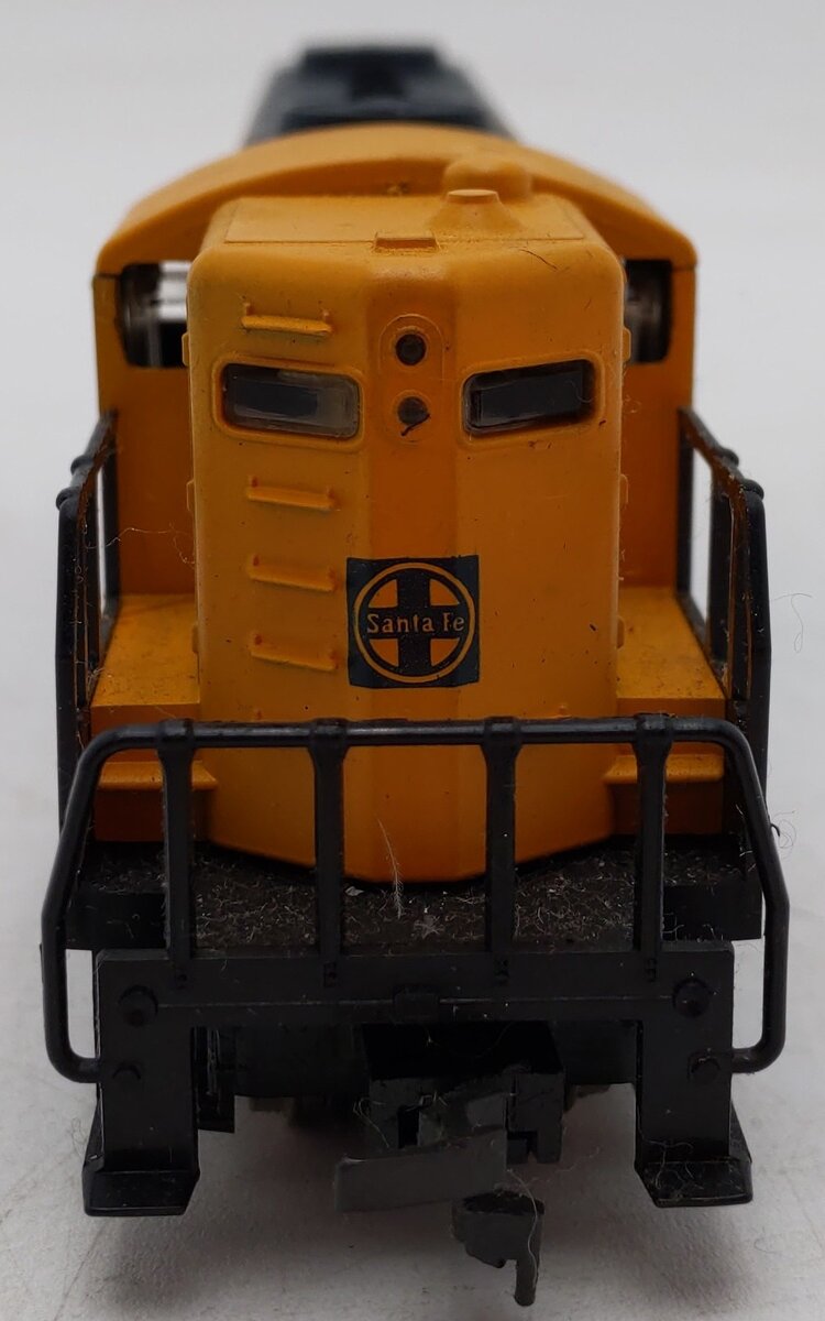 AHM HO Santa FE GP-18 Diesel Locomotive #2654 VG