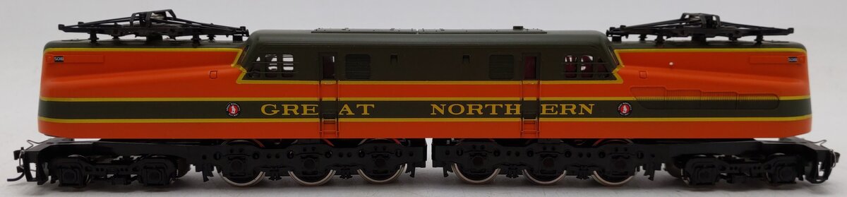IHC M9673 HO Scale Great Northern Powered GG-1 Electric Locomotive #5018 EX/Box