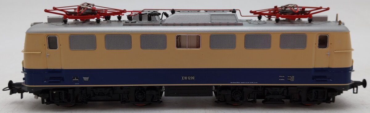 Roco 63696 HO Scale German Federal Railway Electric Locomotive #1239 EX/Box