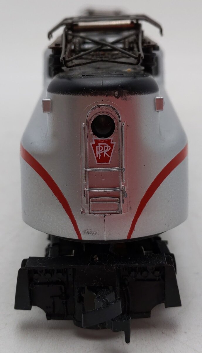 IHC M9302 HO Pennsylvania 1-Stripe GG-1 Electric Locomotive #4880 EX/Box