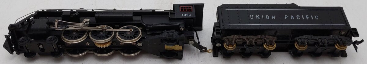 Mantua 4073 HO Scale Union Pacific 4-6-2 Steam Locomotive & Tender #4073 VG