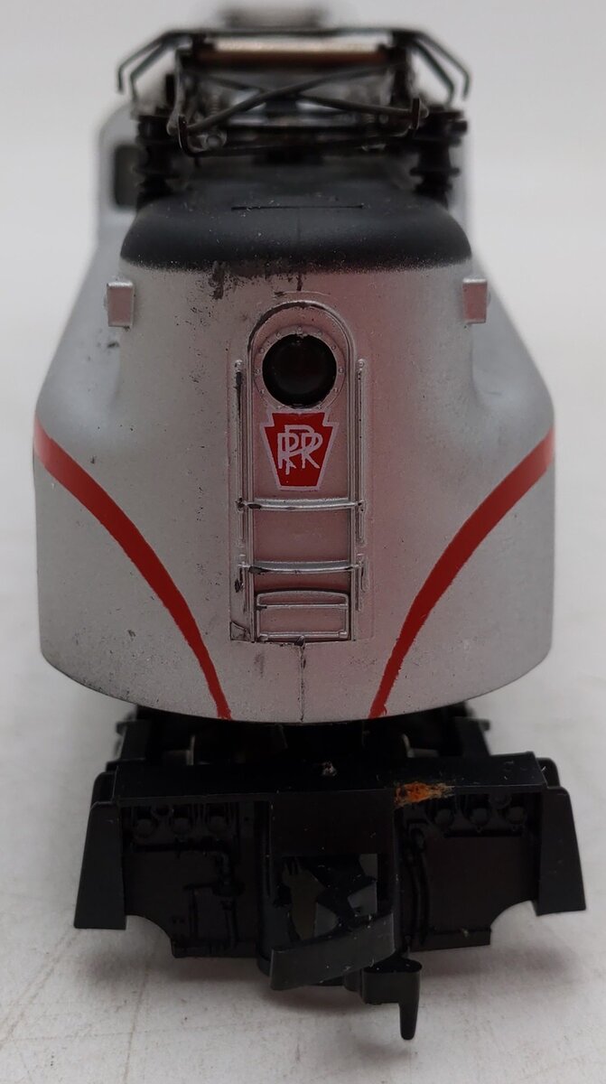 IHC M9302 HO Pennsylvania 1-Stripe GG-1 Electric Locomotive #4880 VG