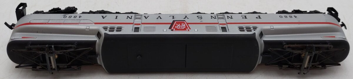 IHC M9302 HO Pennsylvania 1-Stripe GG-1 Electric Locomotive #4880 VG