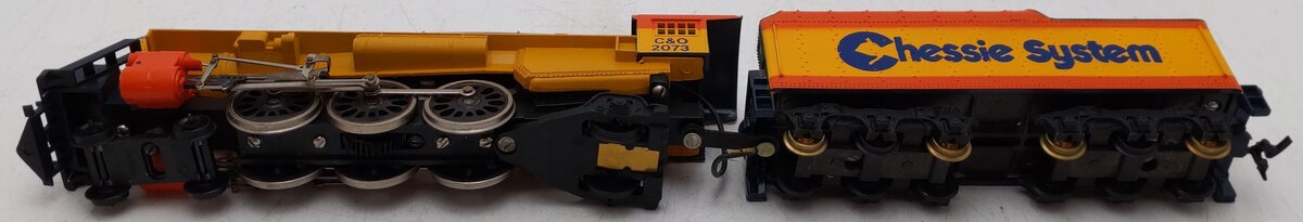 Mantua 311-23 HO Scale Chessie System 4-6-2 Steam Locomotive & Tender #2073 EX/Box