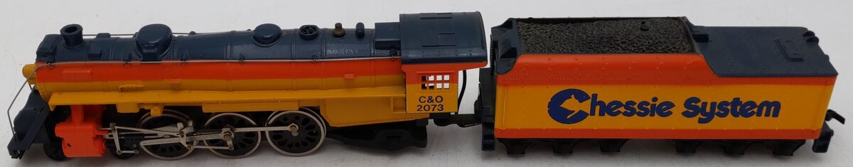 Mantua 311-23 HO Scale Chessie System 4-6-2 Steam Locomotive & Tender #2073 EX/Box