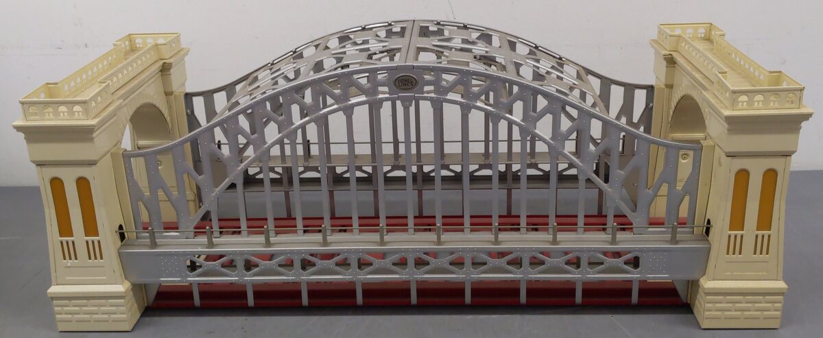 Lionel 6-32999 Standard Gauge Hellgate Bridge (Red and Cream) EX/Box