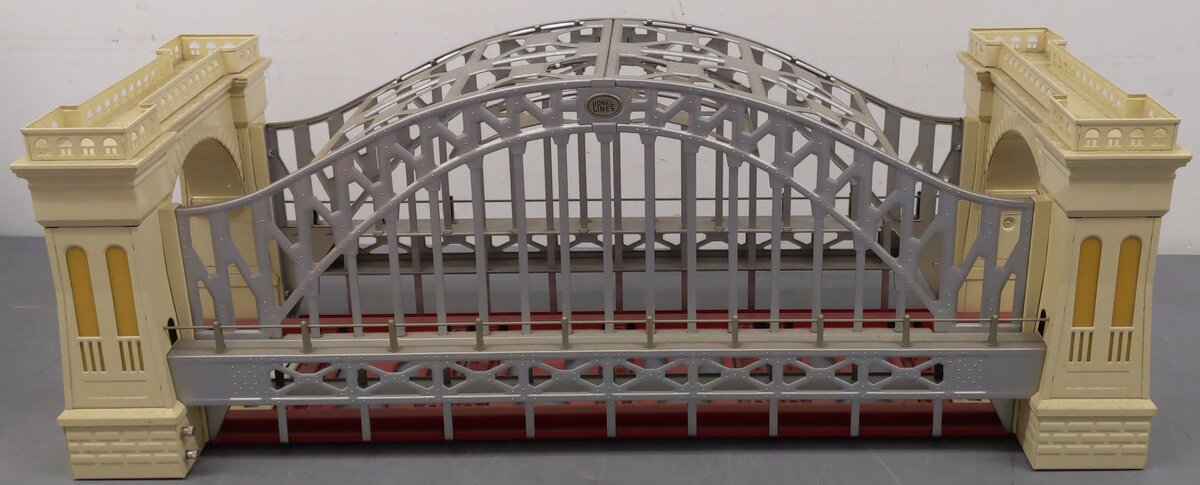Lionel 6-32999 Standard Gauge Hellgate Bridge (Red and Cream) EX/Box